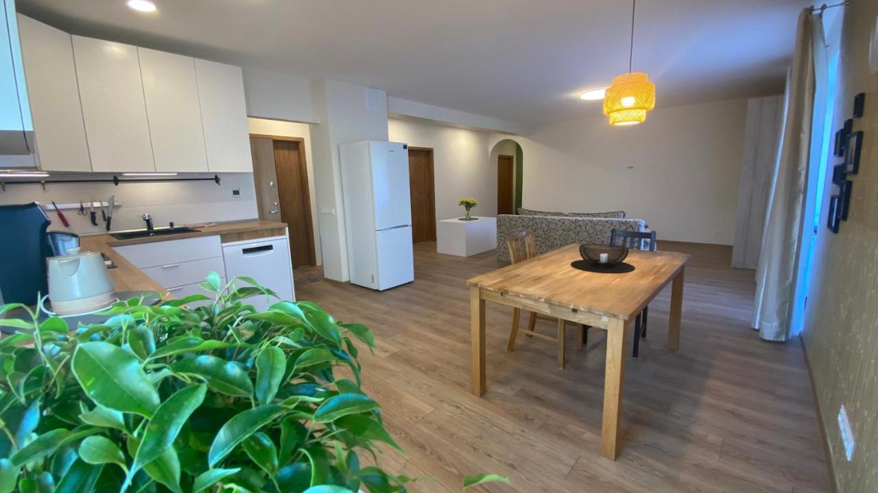 Japandi Apartamentai Каунас Екстериор снимка