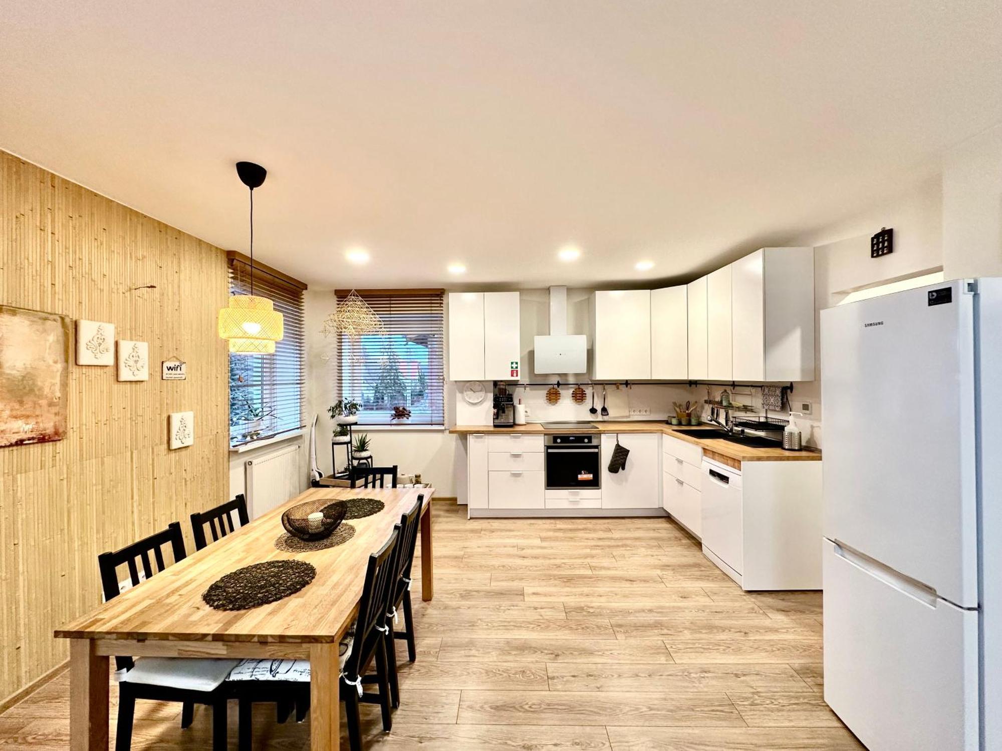 Japandi Apartamentai Каунас Екстериор снимка