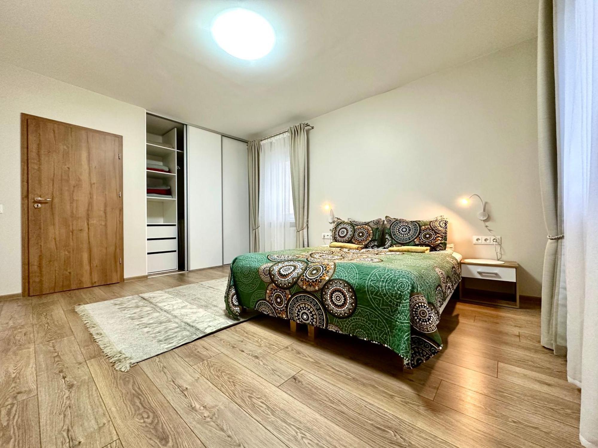 Japandi Apartamentai Каунас Екстериор снимка