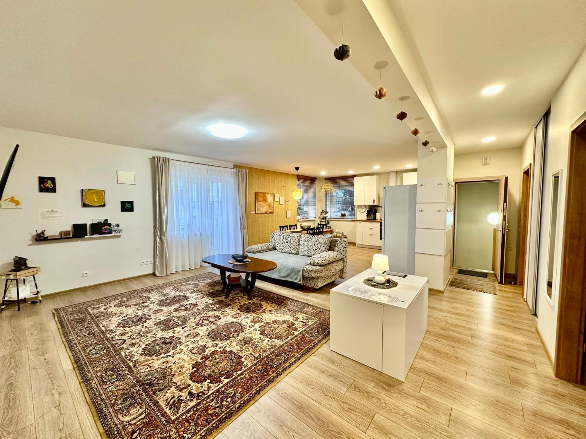 Japandi Apartamentai Каунас Екстериор снимка